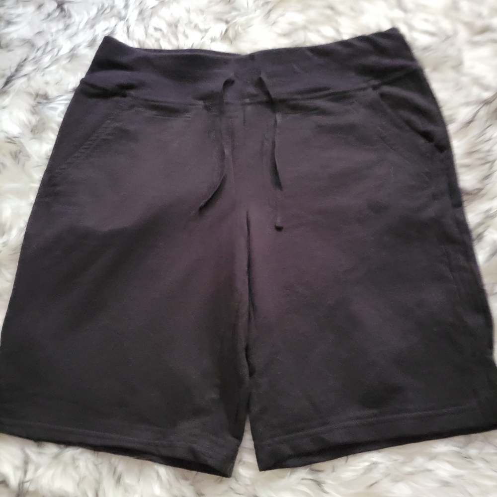 Black drawstring shorts small - Picture 8 of 8